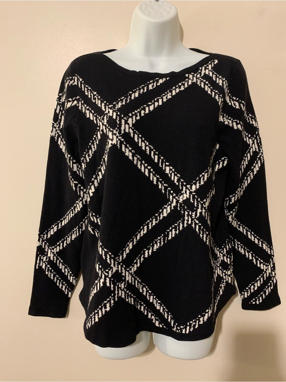 Chico's Black and Cream Cropped Plaid Crewneck Sweater